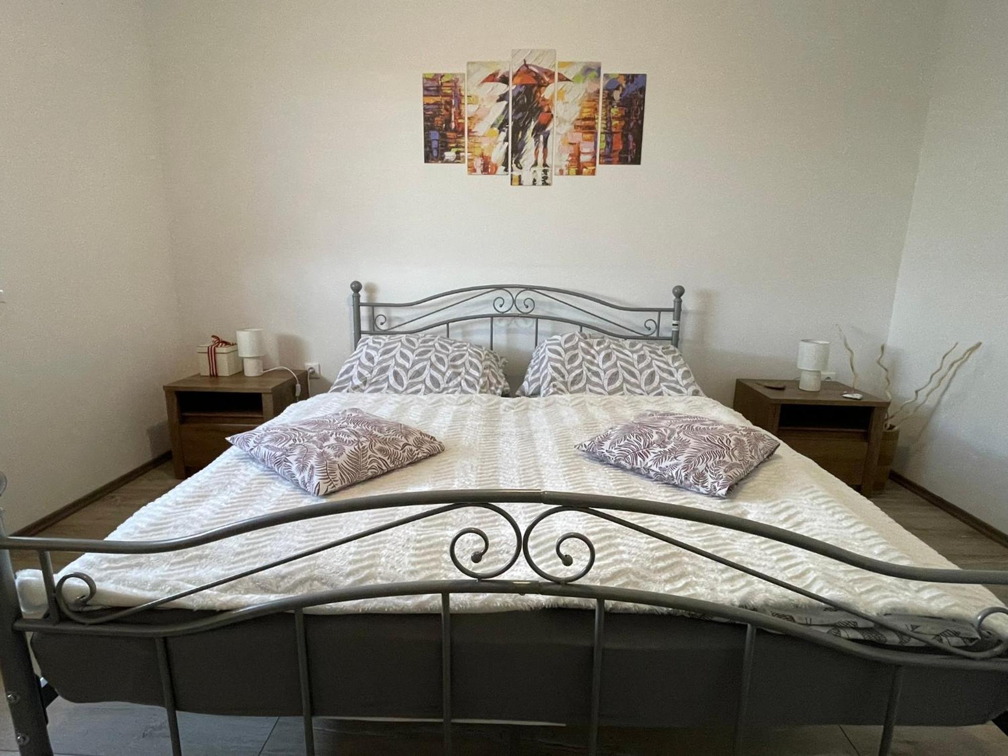 Fullhouse Apartmanhaz Zamárdi Extérieur photo