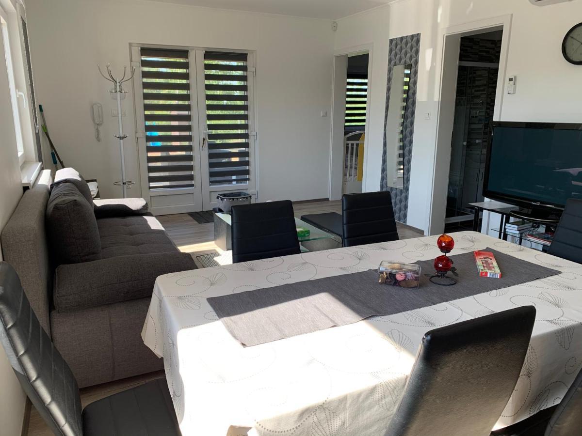 Fullhouse Apartmanhaz Zamárdi Extérieur photo
